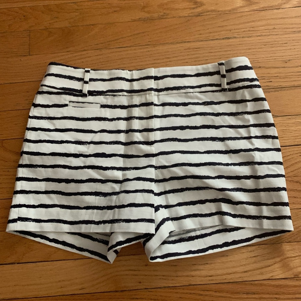 LOFT Shorts Size 4 NWT